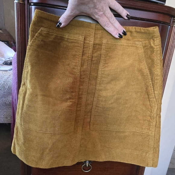 Uni Olo Corduroy Mini Sz 1 Beach Pool Park .. Short Skirt, Deep Pockets SLAY! - Picture 8 of 14